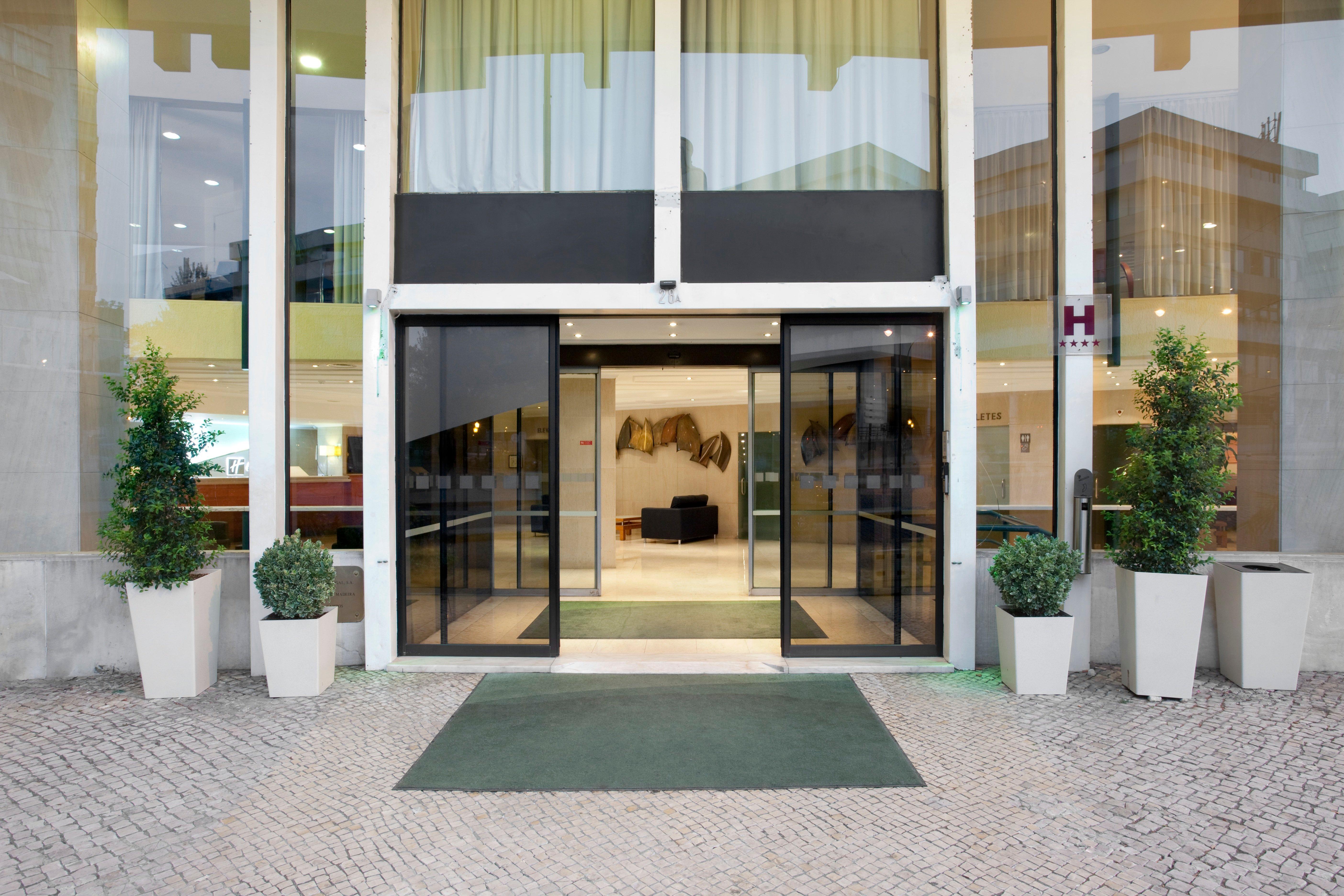 Holiday Inn Lisbon, An Ihg Hotel Exterior photo